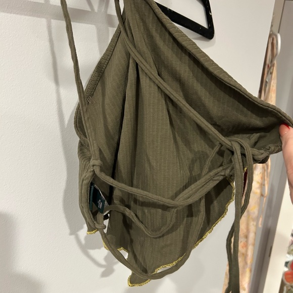 Olive Green Ribbed Top - Picture 2 of 2